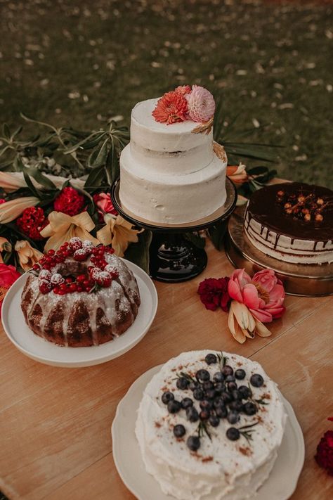 Latin Inspired Wedding, Homemade Wedding Cake, Wedding Cake Centerpieces, Wedding Cake Options, Reception Cake, Cake Centerpieces, Burlap And Lace Wedding, Wedding Invitations With Rsvp, Black Wedding Cakes