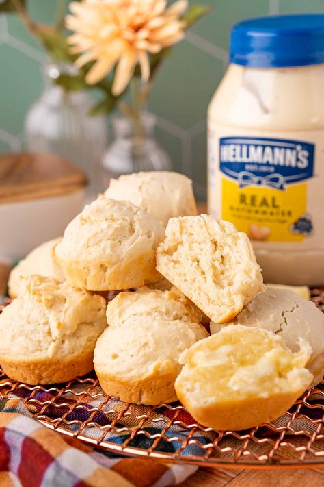 Simple Biscuits 3 Ingredients, Mayo Biscuits, Recipe For Mayonnaise, Mayonaise Biscuits, Mayonnaise Biscuits, Simple Biscuits, Easy Homemade Biscuits, Easy Biscuit, Batch Baking