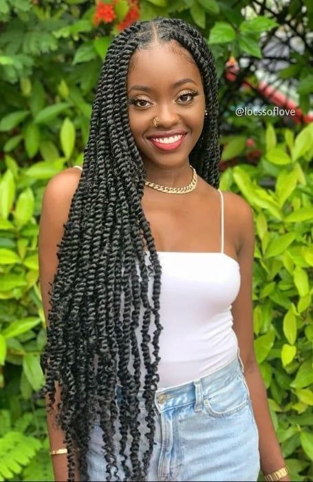 Freetress Braiding Hair, Passion Twist Hairstyles, Crochet Hair Styles Freetress, Twists Hairstyles, Senegalese Twist Hairstyles, Passion Twists, Middle Part Hairstyles, Types Of Braids, Braids Hairstyles Pictures