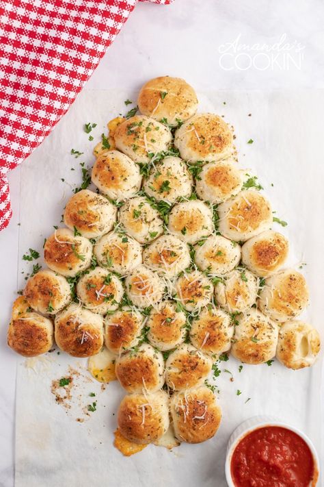 Make a festive Christmas Tree Pull Apart Bread this holiday season. A great addition to your holiday appetizer table, perfect for parties- best eaten warm! Christmas Tree Rolls Pull Apart, Tree Pull Apart Bread, Christmas Tree Pull Apart Bread, Christmas Tree Bread, Christmas Meals, Cookie Cookbook, Festive Appetizers, Christmas Bread, Holiday Sweets