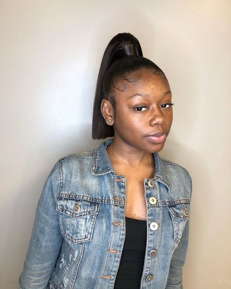 Mary Jane✨ on Instagram: “New style Alert✨‼️ Blunt cut ponytail🦄‼️ #HBMJ #mjontheslay #sleekpony #bluntcutponytail #bluntcut #ponytail #clevelandhairstylist…” Bob In Ponytail, Short Puffy Ponytail Weave, Kashdoll Hair, Short Barbie Ponytail, Ponytail Hairstyles High, Short Straight Ponytail, Braids Hairstyles Ponytail, Hairstyles For Black Women 2022, Bluntcut Bob Ponytail