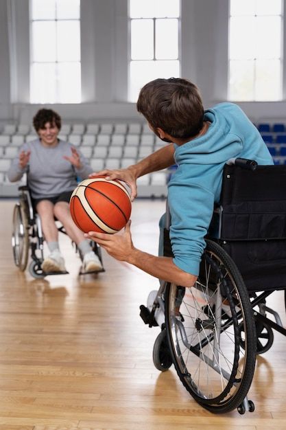 Friends Playing Basketball, Friends Playing, Differently Abled, Sport Illustration, Playing Basketball, Sports Photography, Cardio Workout, Premium Photo, Gymnastics