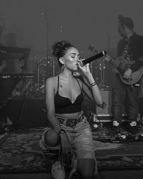 Estilo Madison Beer, Madison Beer Style, Madison Beer Outfits, Beer Outfit, Dream Music, Singing Career, Estilo Taylor Swift, Shotting Photo, Cameron Dallas