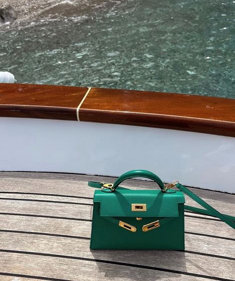 kylie francis - x Kelly Bag Hermes, Green Hermes, Vintage Hermes Bag, Tamara Kalinic, Kylie Francis, Mini Kelly, Hermes Kelly Bag, Latest Bags, Rattan Bag