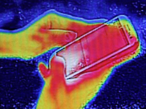 Infrared wireless networks could deliver data at speeds 1,000 times faster than Wi-Fi Infrared Waves, Electromagnetic Waves, Infrared Light, Wireless Networking, Wi Fi, Neon Signs, Internet