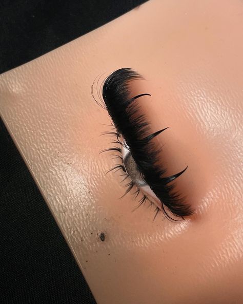 Custom Strip Lashes that look like lash extensions>>> Eboní Strip Lash Lengths: 13-20mm Ships worldwide🌎 #striplashes #customstriplashes #lashextensions Short Cat Eye Lashes, Custom Lash Strips, Lash Lengths, Esthetician Inspiration, Lash Strips, Lash Maps, Lash Map, Cat Eye Lashes, Individual Lash Extensions