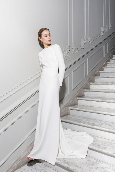 Long Sleeve Wedding Dress Simple, Minimal Wedding Dress, Chic Wedding Dresses, Minimalist Wedding Dresses, Sleeve Wedding Dress, Marriage Ceremony, Fall Wedding Dresses, Long Sleeve Wedding, Reception Dress