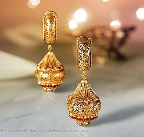 Want to shop Gold Jewellery that are attractive in designs?   Visit  https://youtu.be/tV8hal2EjQg To shop https://www.tanishq.co.in/  #divyam #Rivaah #bridaljewelrywearmorethanonce #jewellery #mattfinish #Jhumkas#Earrings #Bhajuband #Hipbelts #Tikka#Champaswaralu #1gramjewellery#guarentee #necklace #kasulaperu #RivaahBridesByTanishq Latest Gold Jewellery Designs, Tanishq Jewellery, Latest Gold Jewellery, Gold Jhumka Earrings, Gold Jewelry Outfits, Gold Earrings Models, Antique Gold Jewelry Indian, Gold Mangalsutra Designs, 22 December