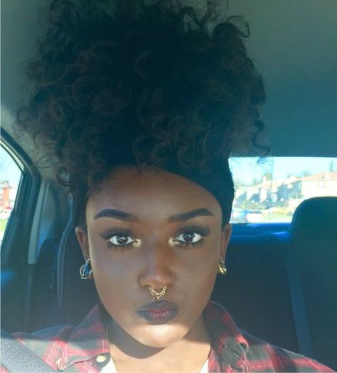 solisseblog: “IG: astrog1rl ” Gold Septum, Protective Hairstyles For Natural Hair, Piercing Septum, Piercing Inspo, Septum Jewelry, Afro Punk, Black Dolls, Hair Crush, Hair Problems