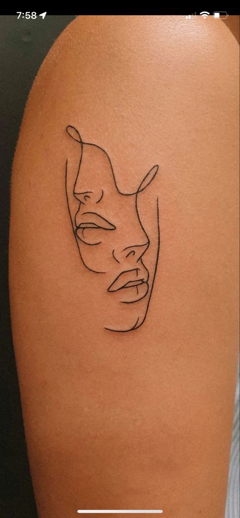 Face Silouette Tattoo Woman, Tattoo Ideas Female Face Outline, Line Art Shoulder Tattoos For Women, Line Art Tattoo Sleeve Woman, Face Linework Tattoo, Outline Of Body Tattoo, Simple Line Tattoos Minimalist, Cool Outline Tattoos, Faces Outline Tattoo