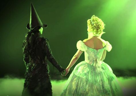 Aesthetic Musical Theatre, Musical Theatre Wallpaper, Theatre Wallpaper, Galinda Upland, Wicked Aesthetic, Broadway Wicked, Chucky Movies, Winky Face, Elphaba And Glinda