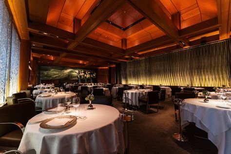 Forgive us for this controversial take, but Le Bernardin is as fantastic as it's billed to be. Best Food In Nyc, Le Bernardin, Fun Restaurants In Nyc, Midtown Nyc, Manhattan Restaurants, Dinner Restaurants, Restaurant New York, Midtown Manhattan, Nyc Food