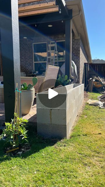 Cinder Block Planter Boxes, Cinder Block Grill, Cinder Block Table, 2 Level Garden Ideas, Cinder Block Garden Ideas, Cinder Block Fence, Cinderblock Planter, Cinder Block Raised Garden Bed, Cinder Block Ideas