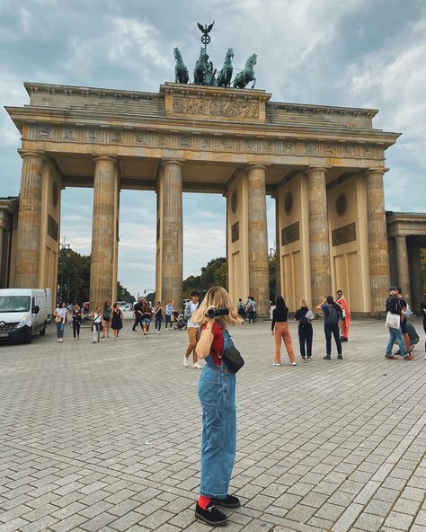 Blue denim overalls outfit with chunky dr martens loafers and old camcorder Outfit With Loafers, Martens Loafers, Dr Martens Loafers, Blue Denim Overalls, What Is Halloween, Loafers Outfit, Vintage Overalls, Overalls Outfit, Red Accents