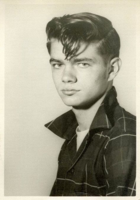 1950s Mens Hairstyles, 1950 Hairstyle, 1950's Hairstyles, Greaser Hair, 1950s Men, Comb Over Haircut, 1950s Hairstyles, Grease Hairstyles