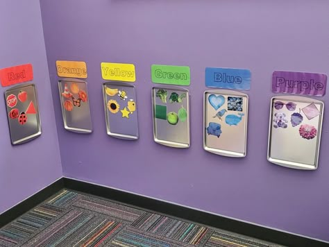 Color Wall Classroom, Teacher Wall In Classroom, Family Wall Prek Classroom, Classroom Set Up For Preschool, Small Daycare Classroom Setup, Pre K Classroom Set Up At Home, Daycare Room Themes Ideas, Art Wall Daycare, Daycare Ideas Room Classroom Setup