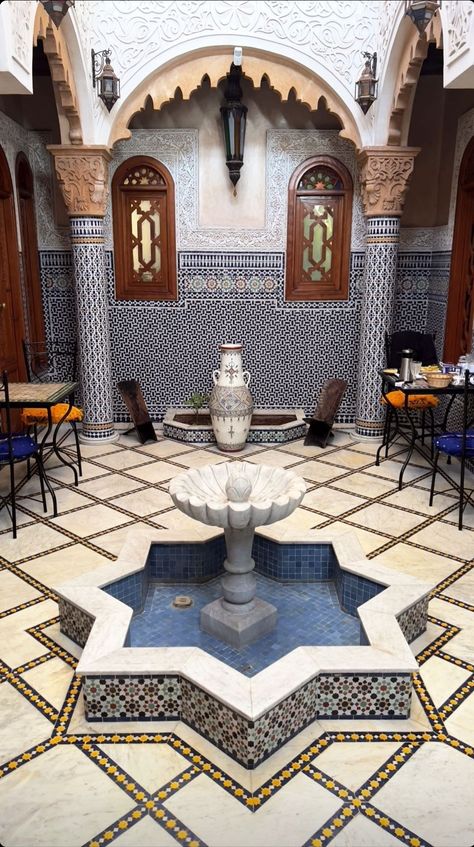 Morocco Interior Design, Morocco Home, Morocco Interior, Moroccan Garden, Moroccan Interior Design, Moroccan Architecture, Africa Art Design, Arabic Decor, Moroccan Zellige