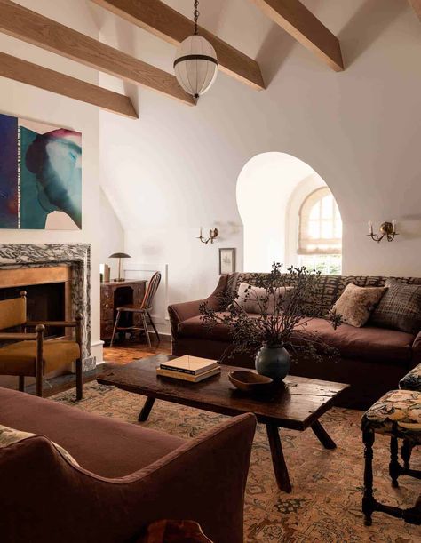 Heidi Caillier, Cozy Window Seat, San Francisco Apartment, Popular Living Room, Slanted Ceiling, San Francisco Houses, Menlo Park, Amber Interiors, Cozy Room