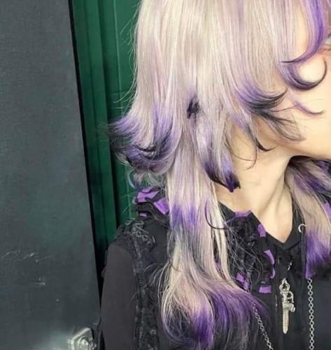 Outfits That Go With Purple Hair, White To Purple Hair, Purple Bob Haircut, Dark Unnatural Hair Color, Short Hairstyle Women Purple, Hair Dye Pale Skin, Odd Hair Colors, White And Purple Hair Short, Pastel Purple And Black Hair