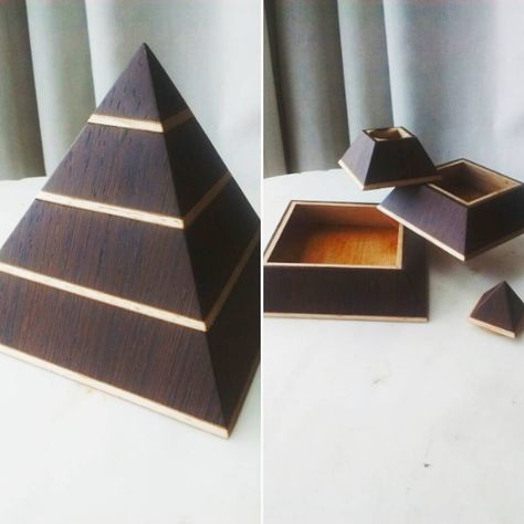 Pyramid Jewelry, Pencil Vase, Wooden Box Diy, Pyramid Box, Wood Art Diy, Wooden Surfboard, Tree Stumps, Pooja Room Door Design, Dining Room Table Decor