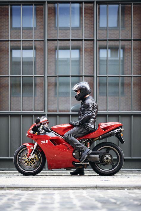 Ducati 996, Ducati 900ss, Ducati 748, Initial D Car, Ducati Cafe Racer, Ducati Motorcycles, Retro Motorcycle, Ferrari Car, Motorcycle Racing