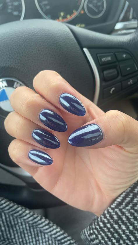 Navy chrome nails Navy Blue Chrome Nails, Navy Chrome Nails, Chrome Summer Nails, Summer Chrome Nails, Light Blue Chrome, Chrome Manicure, White Chrome Nails, Blue Chrome Nails, Blue And Silver Nails