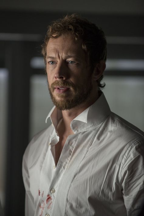 Lost Girl Bo, Kris Holden Ried, Anna Silk, Wolf Shifter, Netflix Tv, Clean Shaven, Lost Girl, People Of The World, Actor Model