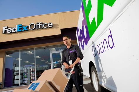 FedEx Office Retail Resume, Fedex Office, Passport Services, Retail Solutions, Office Pictures, Office Prints, Internet Speed, Fedex Express, Business Technology