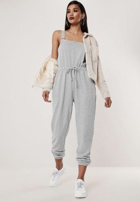 Jogger Jumpsuit Outfit, Dungarees Style, Style Salopette, Teaching Clothes, Jumpsuit Outfit Casual, Jogger Jumpsuit, Wardrobe Refresh, Comfortable Loungewear, Style Jumpsuit