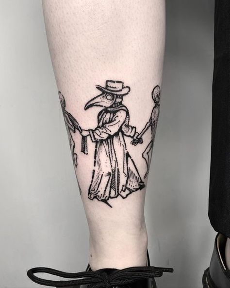 Victorian Style Tattoos, Victorian Tattoo, The Plague Doctor, Crow Tattoo Design, Doctor Tattoo, Woodcut Tattoo, Traditional Tattoo Inspiration, Medieval Tattoo, Engraving Tattoo