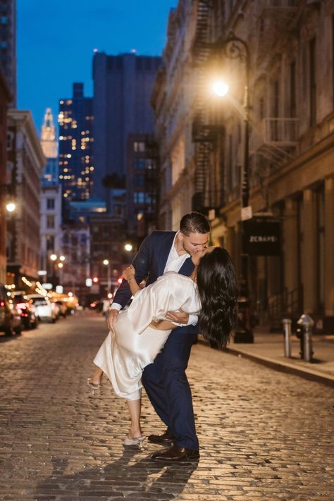 Nighttime Engagement Shoot, Engagement Photos Downtown Fall, New York City Couples Photoshoot, Engagement Photoshoot Nyc, Modern City Engagement Photos, Fall City Engagement Pictures, Nighttime Engagement Photos, Nyc Couples Photoshoot, Backdrop Ideas Photography