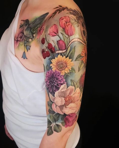 English Garden Tattoo Sleeve, Half Sleeve Garden Tattoo, Floral Sleeve Tattoo Color Realistic, Birth Flower Tattoos Ideas Families Sleeve, Realism Flower Tattoo Sleeve, Tattoo Sleeve Designs Women, Color Sleeve Tattoo Women, Floral Sleeve Tattoo Color, Realistic Sleeve Tattoo