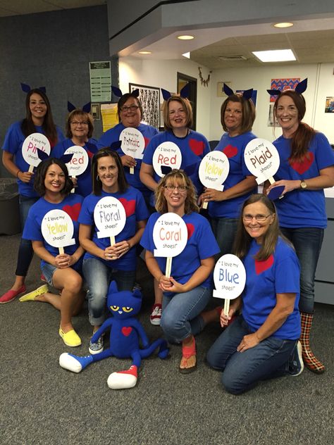 Pete the Cat Pete The Cat Group Costume, Book Character Halloween Costumes For Teachers, Pete The Cat Teacher Costume, Pete The Cat Costume, Character Halloween Costumes, Teacher Halloween Costumes, Halloween Group, Teacher Costumes, Teaching Lessons