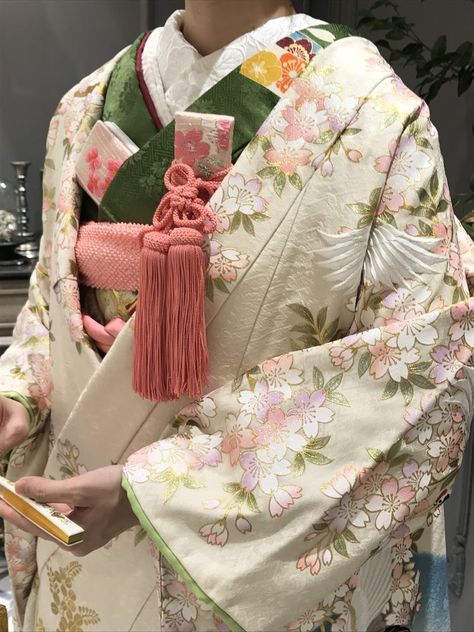 Taisho Roman, Japanese Traditional Clothing, Traditional Japanese Kimono, Kimono Design, Aesthetic Japan, Japan Aesthetic, Japan Culture, Asian Culture, Japan Trip