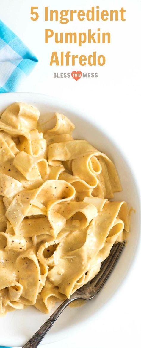 Thick and creamy pumpkin alfredo using canned pumpkin, cream, and garlic makes the perfect sauce for pasta. Easy Pumpkin Pasta, Pumpkin Pasta Sauce Recipe, Best Alfredo, Pumpkin Alfredo Sauce, Alfredo Sauce Easy, Pumpkin Pasta Recipe, Pumpkin Alfredo, Pumpkin Pasta Sauce, Sauce For Pasta