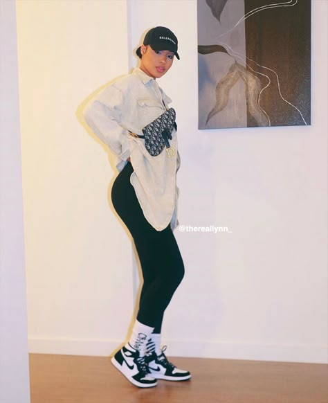 Teaira Walker, Dunks Outfit, Chill Outfits, Looks Black, Streetwear Fashion Women, Baddie Outfits Casual, Gaming Clothes, Fall Fashion Outfits, Swag Outfits