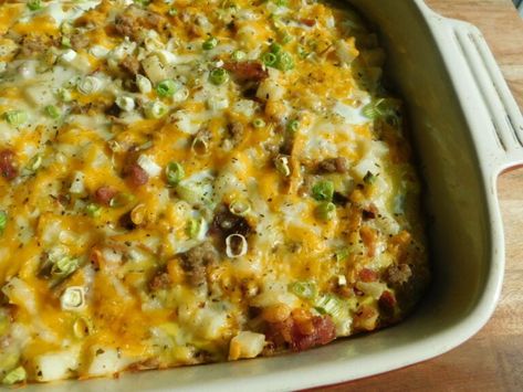 Sausage Meals, Turkey Hash, Hash Brown Breakfast Casserole, Hash Brown Breakfast, Weight Watchers Casserole, Easy Casserole Dishes, Breakfast Egg Casserole, Breakfast Hashbrowns, Hashbrown Breakfast Casserole