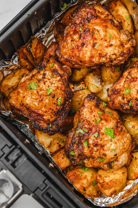 Air Fryer Chicken Thighs And Potatoes Air Fryer Chicken Potatoes, Air Fryer Chicken And Potatoes, Beef Chow Mein Recipe, Chicken Thigh Casserole, Chow Mein Sauce, Chicken Thighs And Potatoes, Stir Fry With Vegetables, Meal Ideas Chicken, Beef Noodle Stir Fry