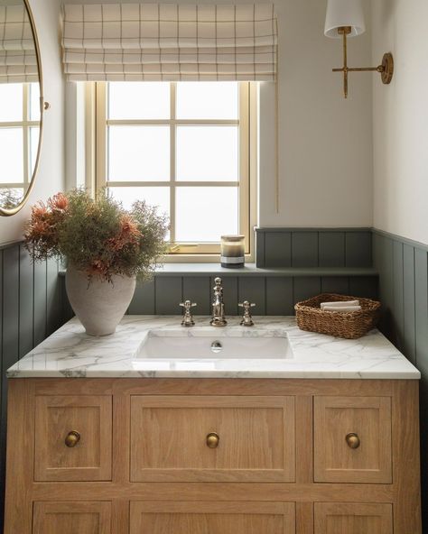 Introducing our bespoke vanity unit, designed by @studio_lbi Crafted from solid oak with elegant brass knobs and a sleek marble countertop, this piece blends luxury with functionality. The perfect addition to elevate any space! ✨ Beautifully captured by @susielowestudio Contact us to make your dream bathroom a reality: 🌐 www.parkerhowleynco.co.uk ☎ 03334440406 📧 enquiries@parkerhowleynco.co.uk #BespokeDesign #LuxuryInteriors #VanityGoals #InteriorDesign #HomeInspiration Tranquil Bathroom, Holiday Living Room, Bespoke Bathroom, White Tub, Instagram Edit, Gorgeous Bathroom, Wooden Side Table, Marble Countertop, Cottagecore Decor