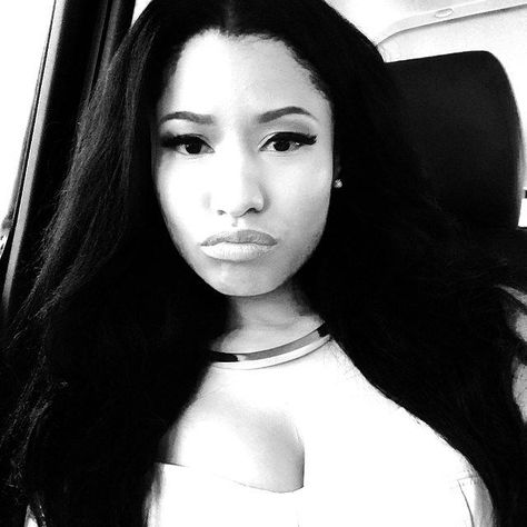 Nicki Pfp, Old Nicki Minaj, 2010s Aesthetic, Nicki Minaj Barbie, Celebrity Selfies, Baddie Vibes, Nicki Minaj Photos, My Interests, Nicki Minaj Pictures