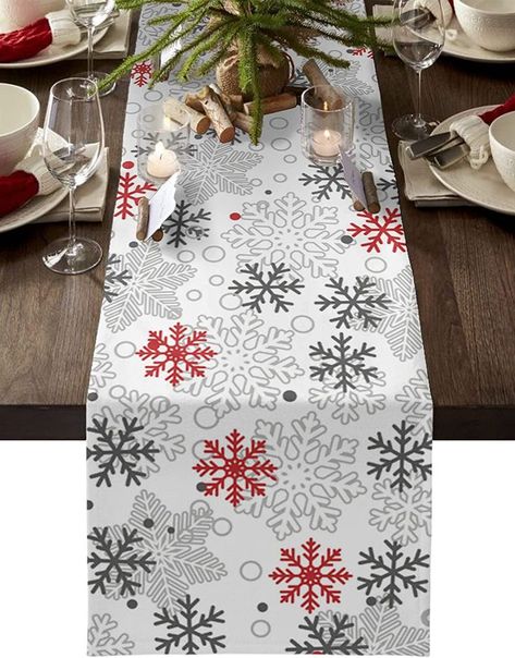 Simple Table Runner, Snowman Table Runner, Christmas Dining Decor, Festive Dining Table, Christmas Snowflakes Pattern, Merry Christmas Snowflakes, Christmas Decorations Apartment, Elegant Snowflake, Table Farmhouse