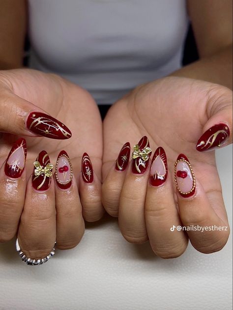 Gold Valentines Nails, Unique Red Nails, Sacred Heart Nails, Red Nails With Gold, Glitter Toe Nails, Valentines Nail, Red And Gold Nails, Formal Ideas, Nails With Gold