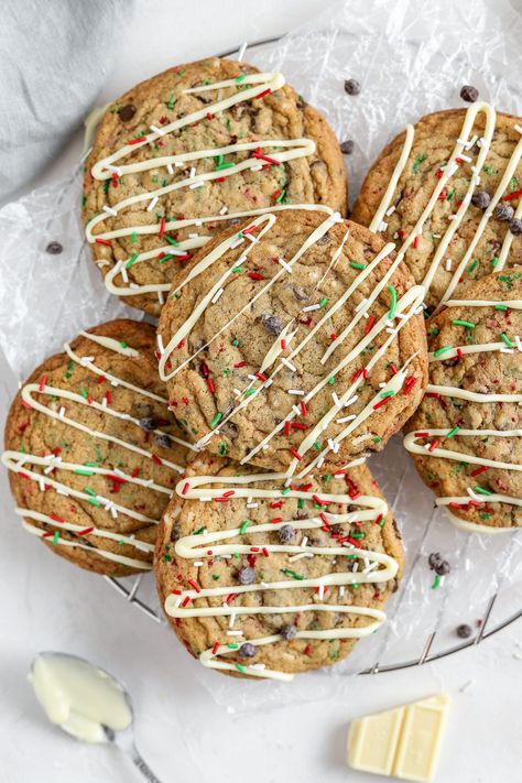 Raspberry Loaf Cake, Christmas Sprinkle Cookies, Raspberry Loaf, Easy Holiday Treats, Holiday Baking List, Holiday Cookie Exchange, Cookie Cake Birthday, Holiday Sprinkles, Christmas Sprinkles