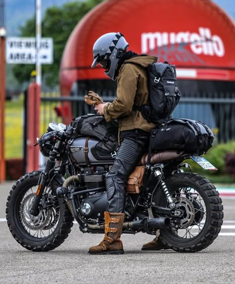 Triumph T120 Black, Motorcycle Reference Pose, Scrambler Motorcycle Ideas, T120 Triumph, Triumph Bonneville T120 Black, Triumph T120 Bonneville, Triumph Bike, Scrambler Bike, Triumph Scrambler Custom