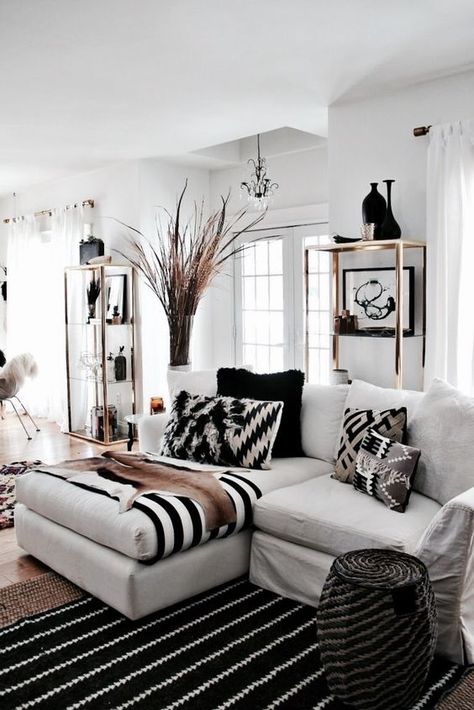 Modern Southwestern global living room design in a neutral color palette of white, beige, and black - Southwest Decor & Decorating Ideas Black And White Living Room, Decor Ikea, Design Salon, White Living, White Living Room, Living Room White, Decor Minimalist, A Living Room, White Decor