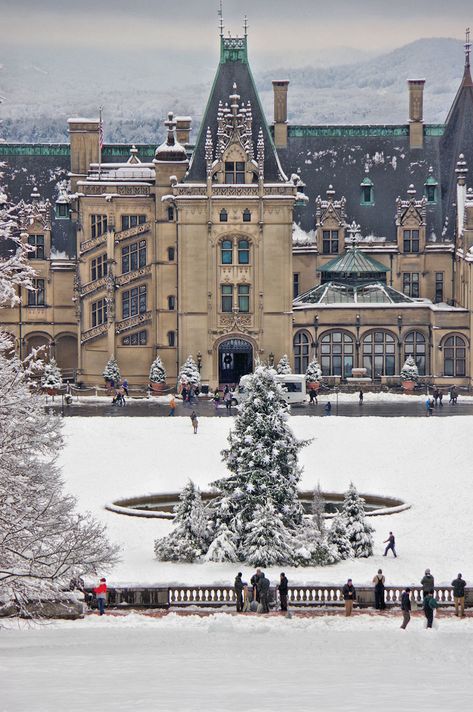 Christmas at Biltmore House with a fresh December snow - in Asheville, NC. Biltmore Estate Christmas, Biltmore Estate Asheville Nc, Vanderbilt Family, Biltmore Christmas, December Snow, Family On Christmas, Vanderbilt Mansions, Biltmore House, The Biltmore