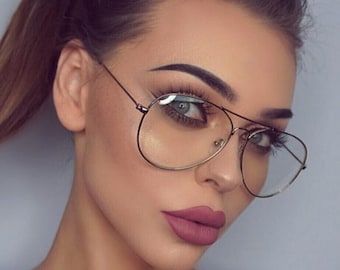 Black Weddings, Pilot Glasses, Womens Glasses Frames, Metal Frame Glasses, Trendy Glasses, Chique Outfits, Fashion Eye Glasses, Aviator Glasses, Clear Glasses