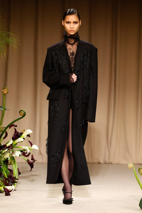 Fall Coat Outfit, Coat Outfit Casual, Winter Coat Outfits, Fall 2023 Ready To Wear, 2023 Ready To Wear, Jason Wu, Fall 2023, Fashion Design Clothes, Fashion Show Collection