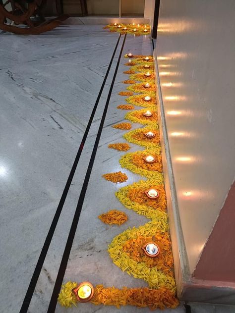 Flower Rangoli For Diwali Festivals, Border Flower Rangoli, Flower Diwali Decoration, Flower Rangoli Border, Border Rangoli Designs Flower, Diwali Laxmi Pooja Decoration, Rangoli Designs Flower Easy, Flower Rangoli Designs Simple, Flower Border Rangoli