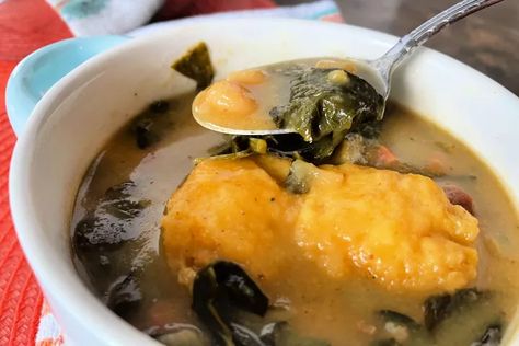 10 Comfort Foods That Will Warm Your Heart This Fall | Foodtalk Corn Dodgers, Southern Corn Casserole, Southern Cornbread Salad, Southern Fried Okra, Beans Recipe Crockpot, Beans And Greens, Southern Side Dishes, Cornbread Salad, Southern Potato Salad